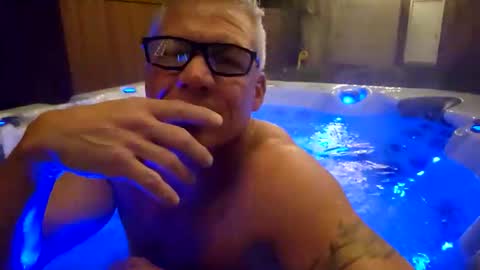 Snapshot of sanpan25 chatting on 10.24.25 sanpan25 online show from 10.24.25