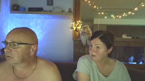 Snapshot of sanroom chatting on 11.13.25 sanroom online show from 11.13.25