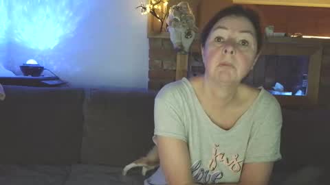 Snapshot of sanroom chatting on 11.18.25 sanroom online show from 11.18.25