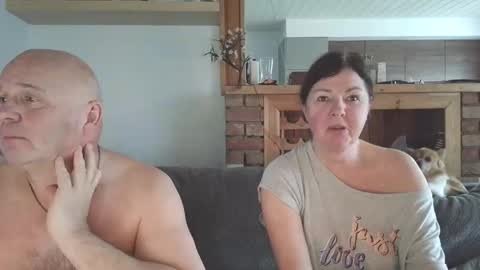 Snapshot of sanroom chatting on 02.11.26 sanroom online show from 02.11.26