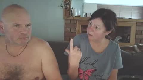 Snapshot of sanroom chatting on 02.18.26 sanroom online show from 02.18.26