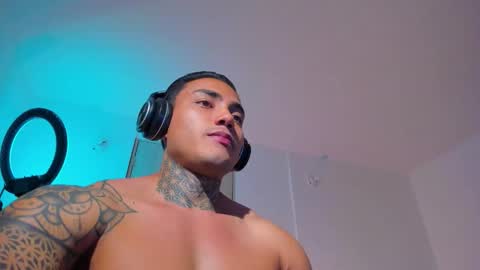 Santi Ferrer online show from 03.18.26