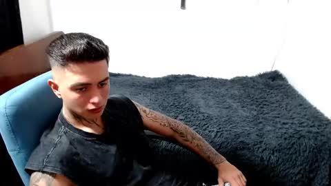 santi_ss online show from 10.10.25