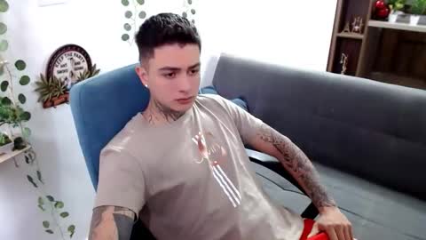 Snapshot of santi_ss chatting on 03.23.26 santi_ss online show from 03.23.26