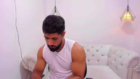 santiago_huntt online show from 12.03.24