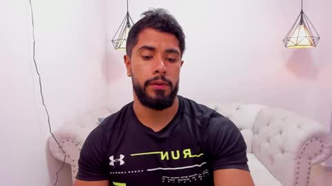 santiago_huntt online show from 12.04.24