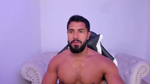 santiago_huntt online show from 11.18.25