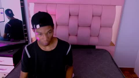 Snapshot of santiago_ortiz chatting on 03.01.26 Santiiiiii online show from 03.01.26