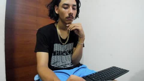 Santiago    online show from 12.05.24