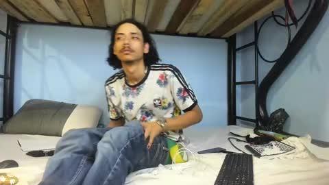Santiago    online show from 01.23.25