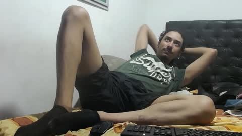 Snapshot of santiagoxxxtreme_ chatting on 09.18.25 Santiago online show from 09.18.25