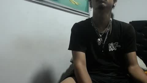 Snapshot of santiagoxxxtreme_ chatting on 09.26.25 Santiago online show from 09.26.25