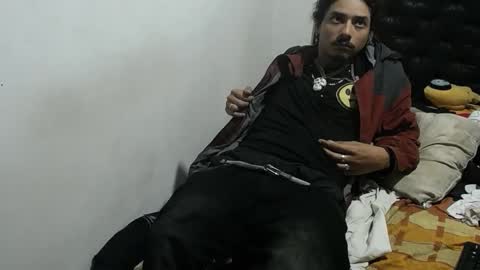 Snapshot of santiagoxxxtreme_ chatting on 10.19.25 Santiago online show from 10.19.25