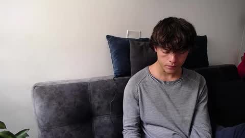 Snapshot of santii_rose chatting on 01.24.25 Santii online show from 01.24.25