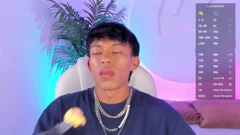 Santii online show from 10.27.25