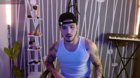 Snapshot of santti_torres chatting on 01.11.25 Santy Torres online show from 01.11.25