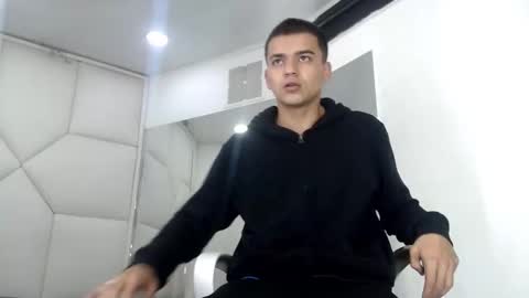 SanttiiBuck online show from 03.01.26