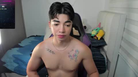 Snapshot of santy7u7 chatting on 10.12.25 Mr. Santiago online show from 10.12.25