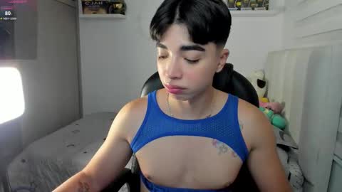 Snapshot of santy7u7 chatting on 12.04.25 Mr. Santiago online show from 12.04.25