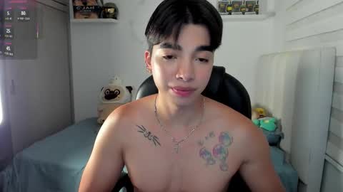 Snapshot of santy7u7 chatting on 01.14.26 Mr. Santiago online show from 01.14.26