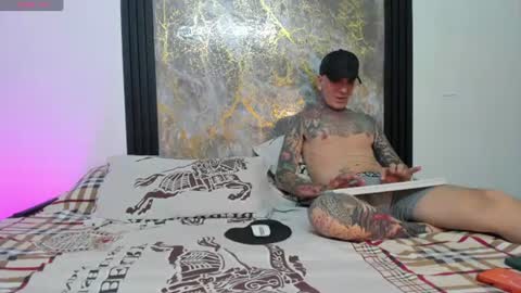 santy_of1 online show from 06.25.26