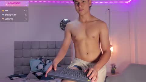 santy_stump online show from 09.17.25