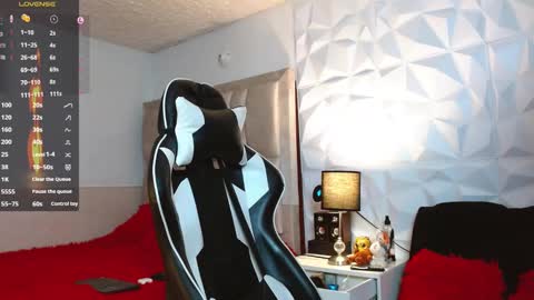 Snapshot of santyago_taylor chatting on 12.06.24 Santyago online show from 12.06.24