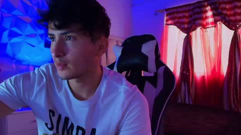 Snapshot of santyago_taylor chatting on 12.27.24 Santyago online show from 12.27.24