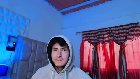 Snapshot of santyago_taylor chatting on 12.27.24 Santyago online show from 12.27.24