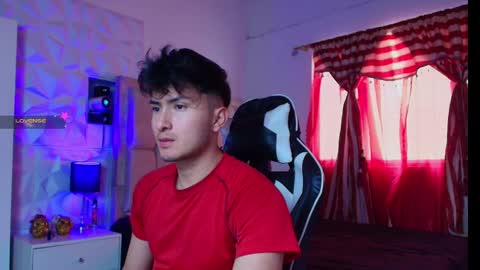 Snapshot of santyago_taylor chatting on 01.07.25 Santyago online show from 01.07.25