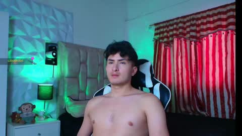 Snapshot of santyago_taylor chatting on 01.17.25 Santyago online show from 01.17.25