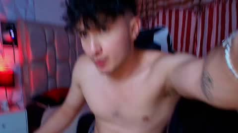 Snapshot of santyago_taylor chatting on 02.04.25 Santyago online show from 02.04.25