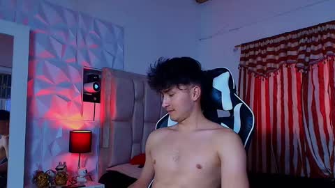 Snapshot of santyago_taylor chatting on 02.12.25 Santyago online show from 02.12.25