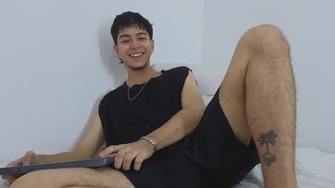 santybig18 online show from 12.16.24