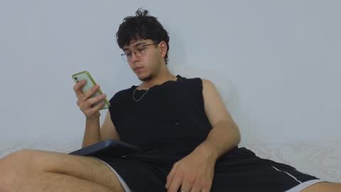 santybig18 online show from 01.31.25