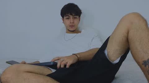 santybig18 online show from 02.22.25