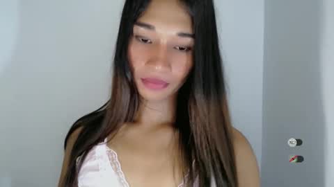 Snapshot of sanya_morenaxx chatting on 04.03.26 sanya_morenaxx online show from 04.03.26