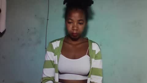 sanyah0123 online show from 12.14.25