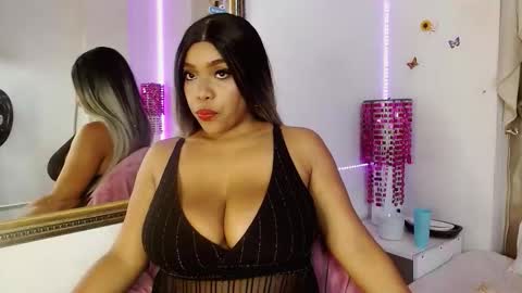 Saori Evans  online show from 09.28.25