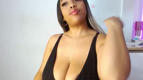 Saori Evans  online show from 10.29.25