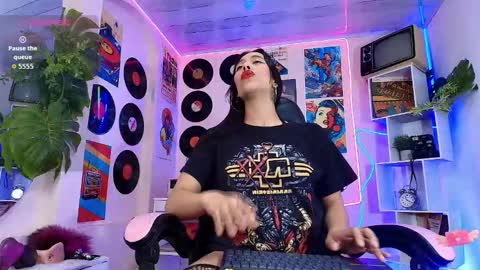 Tatiana online show from 10.21.25