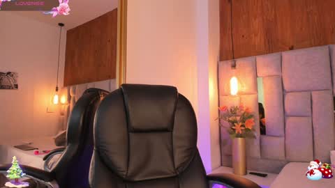 Saori  online show from 12.13.24
