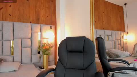 Saori  online show from 09.16.25