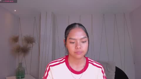 Saphira James online show from 07.08.26