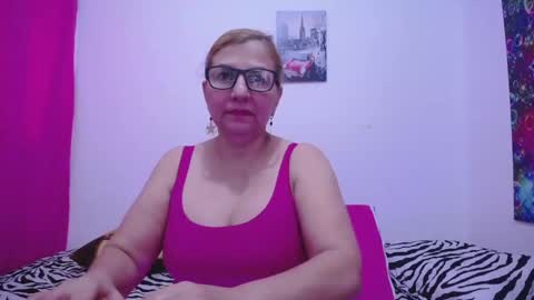 Snapshot of sara211 chatting on 12.29.24 sara online show from 12.29.24