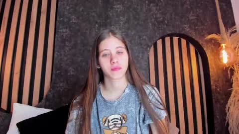 sara__jones_ online show from 01.02.25