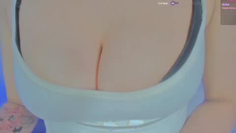 Snapshot of sara_allenx chatting on 01.10.25 sara allenx online show from 01.10.25