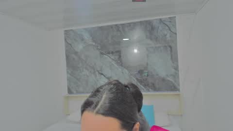 Snapshot of sara_allenx chatting on 01.22.25 sara allenx online show from 01.22.25