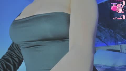 Snapshot of sara_allenx chatting on 02.02.25 sara allenx online show from 02.02.25