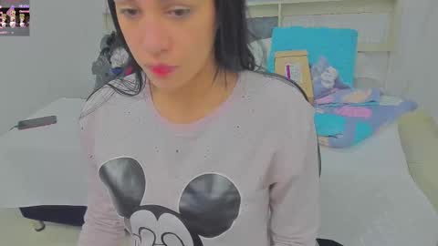 Snapshot of sara_allenx chatting on 02.27.25 sara allenx online show from 02.27.25